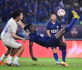 无畏契约石油杯-【中超】奥乌苏倒勾王鹏林良铭进球 沧州2比1大连人