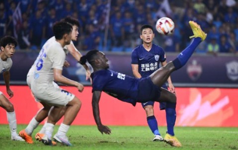 无畏契约石油杯-【中超】奥乌苏倒勾王鹏林良铭进球 沧州2比1大连人