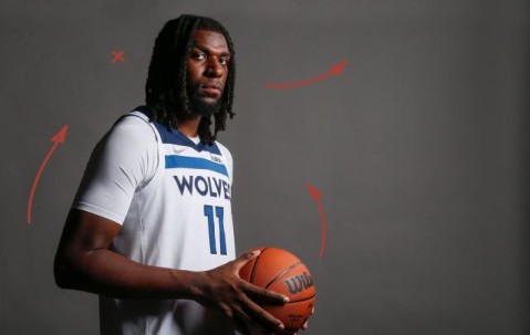 石油杯-昔日落选秀今日大合同，纳兹·里德如何俘获森林狼？