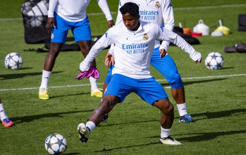 石油杯-布雷斯特：在里昂，有针对恩德里克的计划吗？“不，没什么特别的”